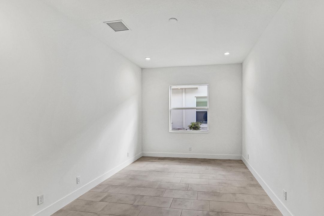 En Venta: $1,199,000 (3 camas, 2 baños, 2884 Pies cuadrados)