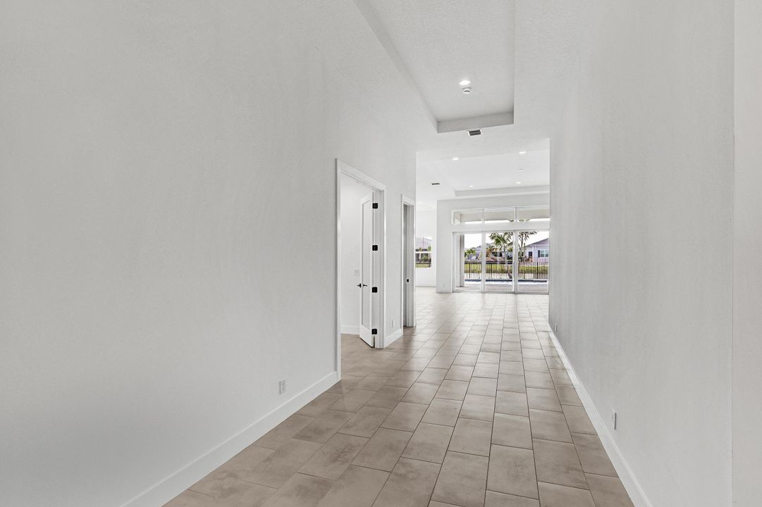 En Venta: $1,199,000 (3 camas, 2 baños, 2884 Pies cuadrados)