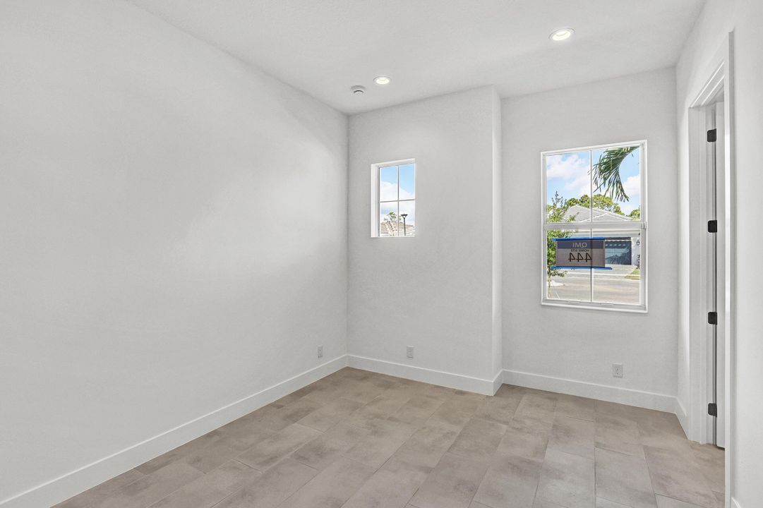 En Venta: $1,199,000 (3 camas, 2 baños, 2884 Pies cuadrados)