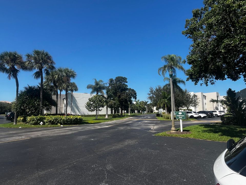 В аренду: $2,100 (1 спален, 1 ванн, 704 Квадратных фут)