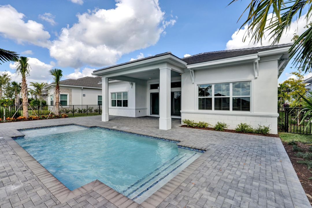 En Venta: $1,199,000 (3 camas, 2 baños, 2884 Pies cuadrados)