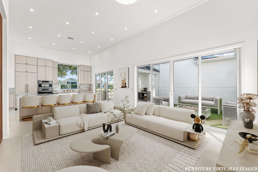 出租: $12,500 (3 贝兹, 3 浴室, 1965 平方英尺)