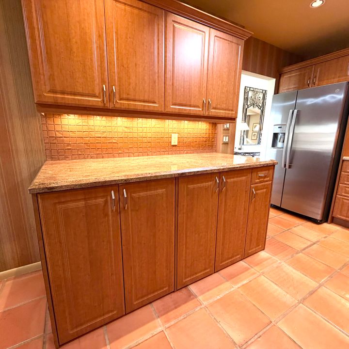 待售: $124,900 (3 贝兹, 2 浴室, 1809 平方英尺)