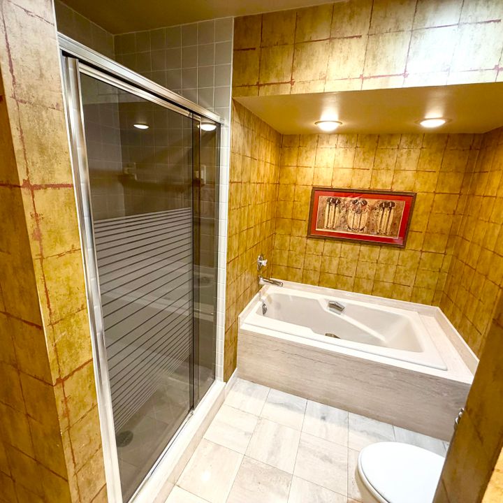 待售: $124,900 (3 贝兹, 2 浴室, 1809 平方英尺)