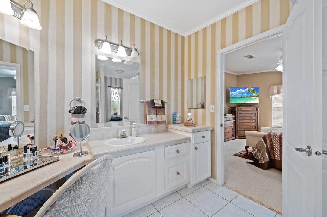 En Venta: $259,999 (3 camas, 2 baños, 2006 Pies cuadrados)