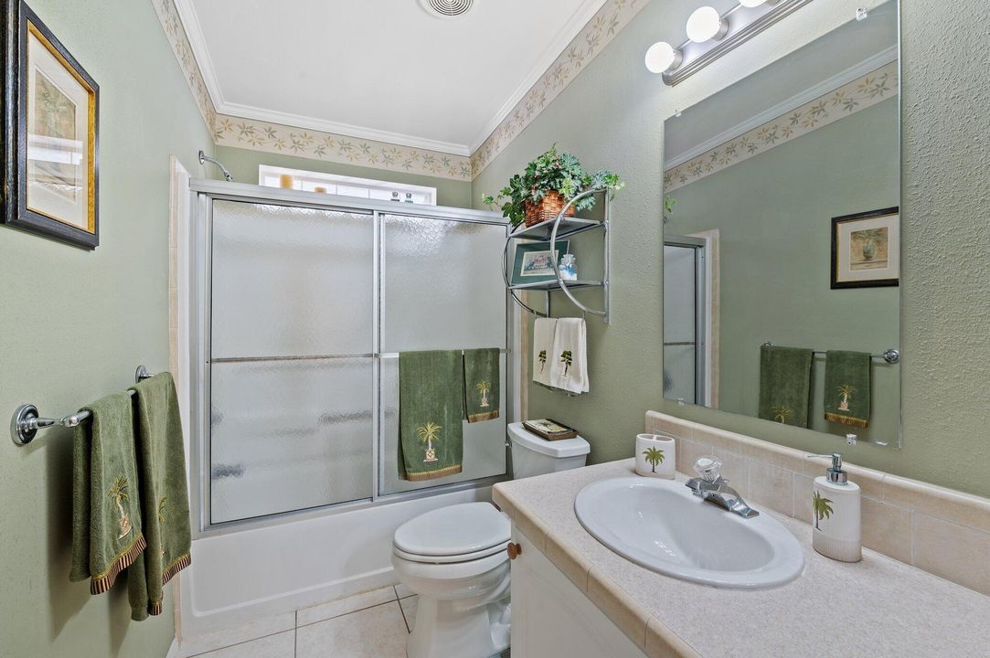 En Venta: $259,999 (3 camas, 2 baños, 2006 Pies cuadrados)