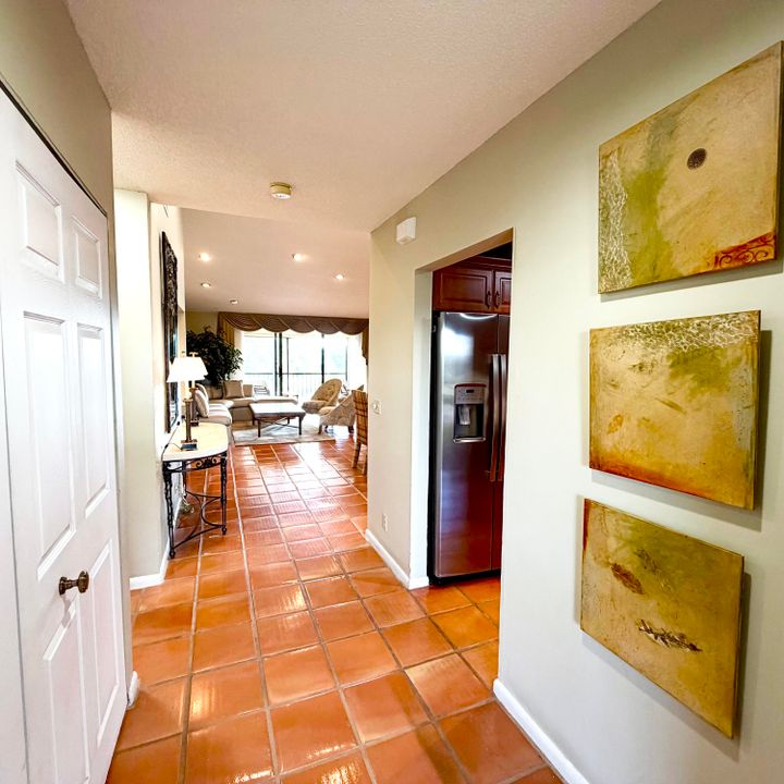 待售: $124,900 (3 贝兹, 2 浴室, 1809 平方英尺)