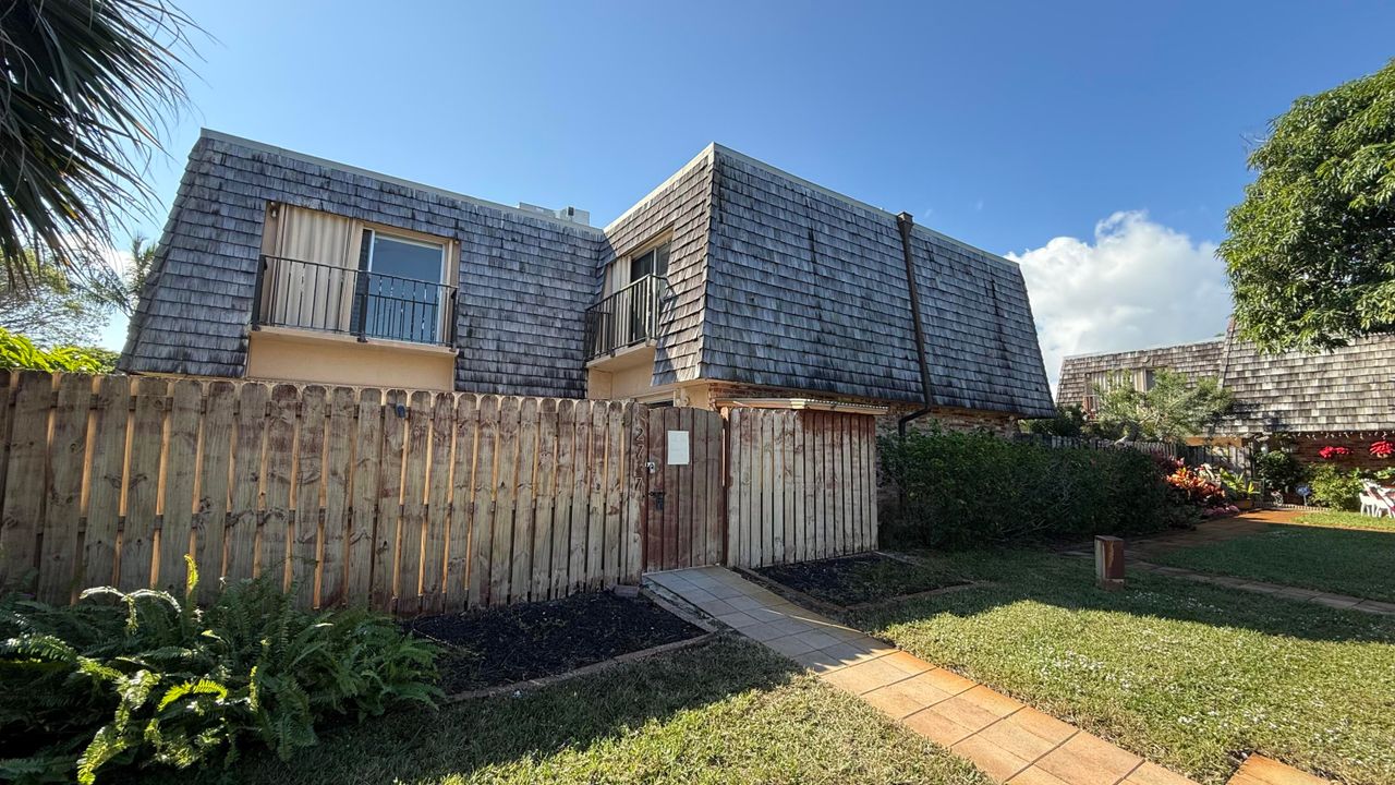 待售: $279,900 (2 贝兹, 2 浴室, 1500 平方英尺)