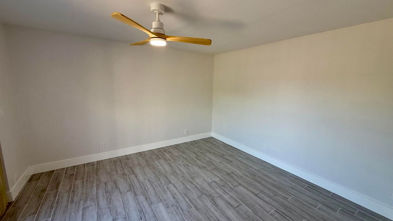 待售: $279,900 (2 贝兹, 2 浴室, 1500 平方英尺)