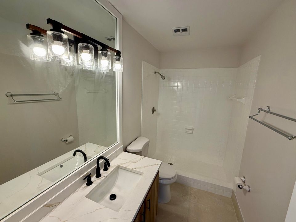 待售: $279,900 (2 贝兹, 2 浴室, 1500 平方英尺)