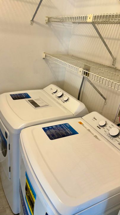 待售: $279,900 (2 贝兹, 2 浴室, 1500 平方英尺)