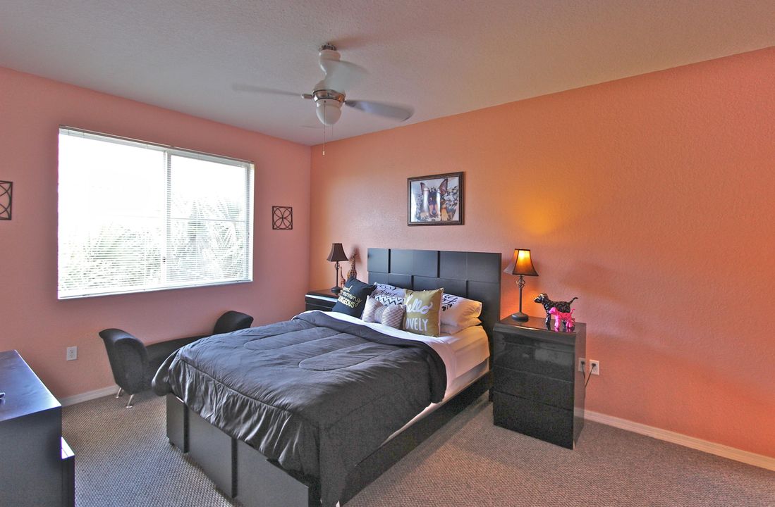 En Renta: $2,400 (2 camas, 2 baños, 1403 Pies cuadrados)