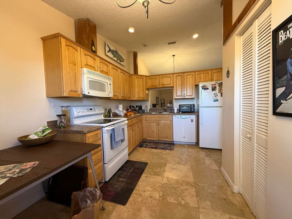 В аренду: $2,850 (2 спален, 2 ванн, 1248 Квадратных фут)