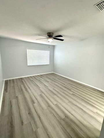 For Sale: $354,900 (2 beds, 2 baths, 1148 Square Feet)