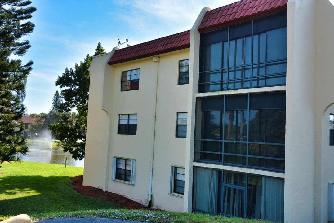 待售: $130,000 (2 贝兹, 2 浴室, 1144 平方英尺)