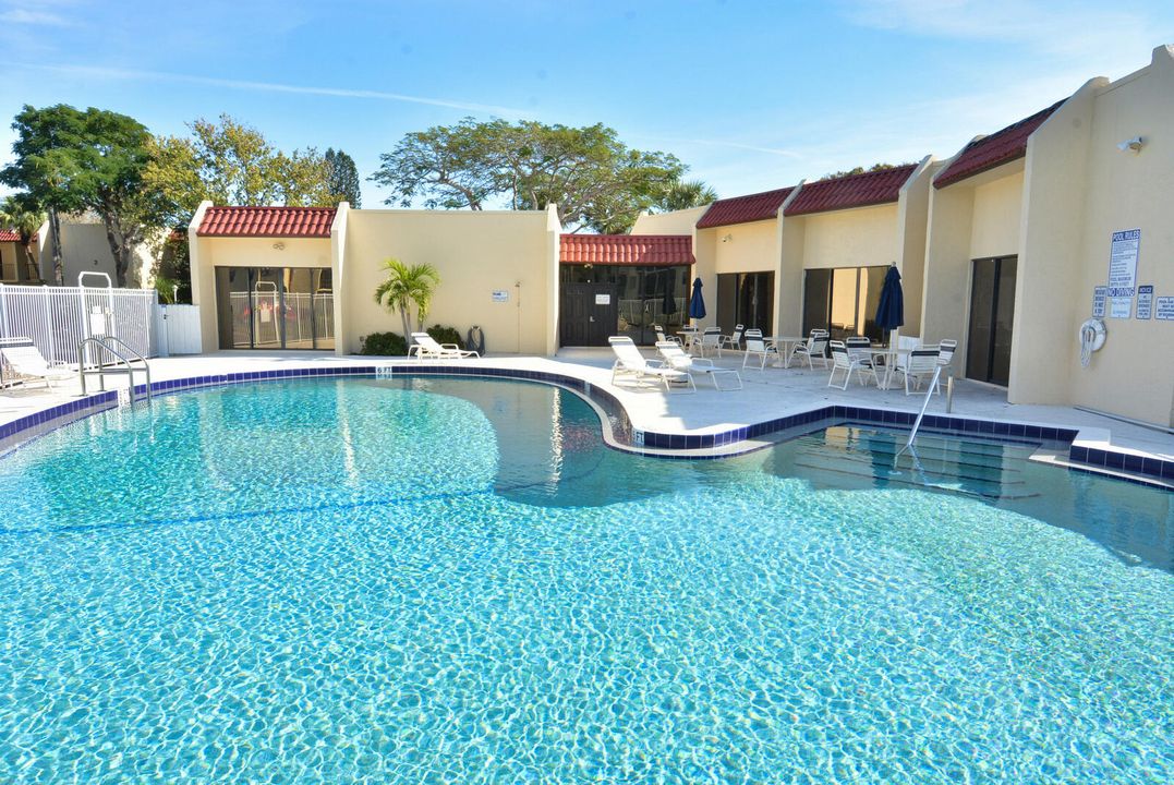 待售: $130,000 (2 贝兹, 2 浴室, 1144 平方英尺)