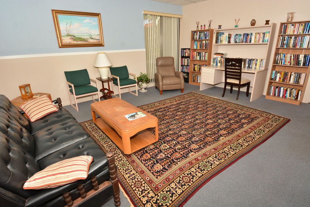 待售: $130,000 (2 贝兹, 2 浴室, 1144 平方英尺)