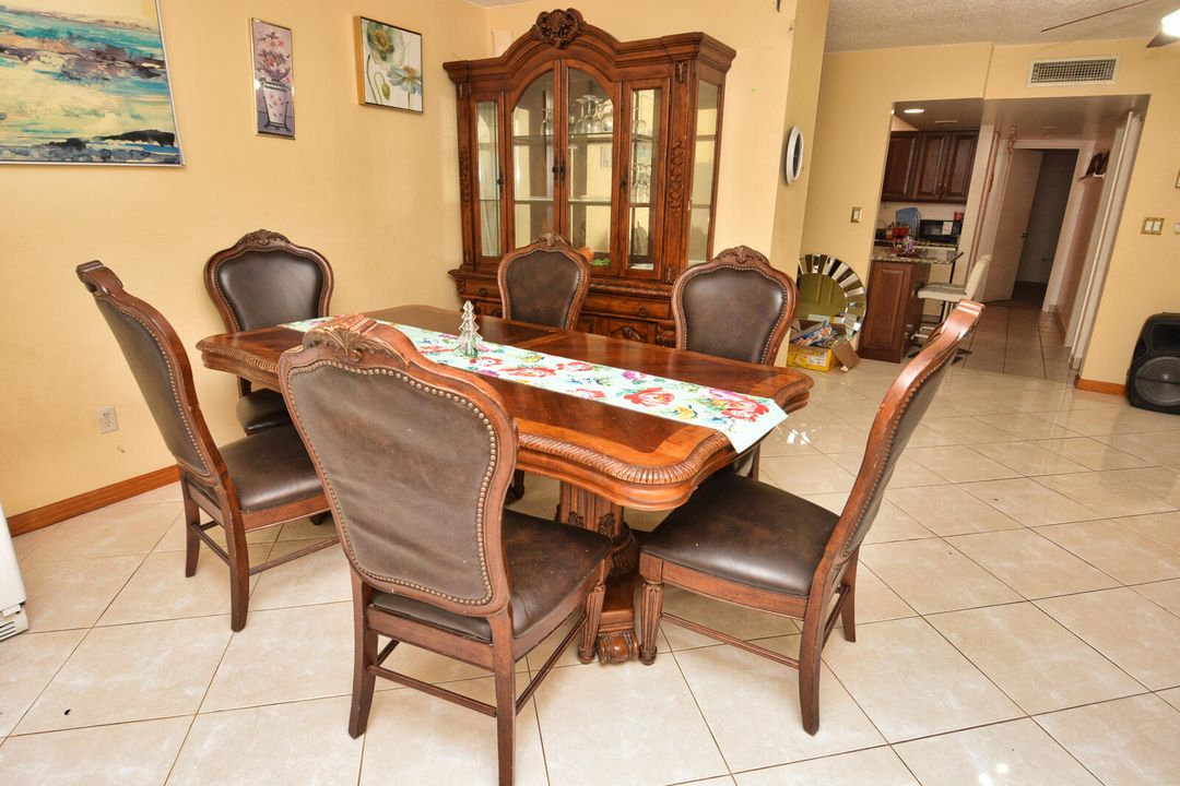 待售: $130,000 (2 贝兹, 2 浴室, 1144 平方英尺)