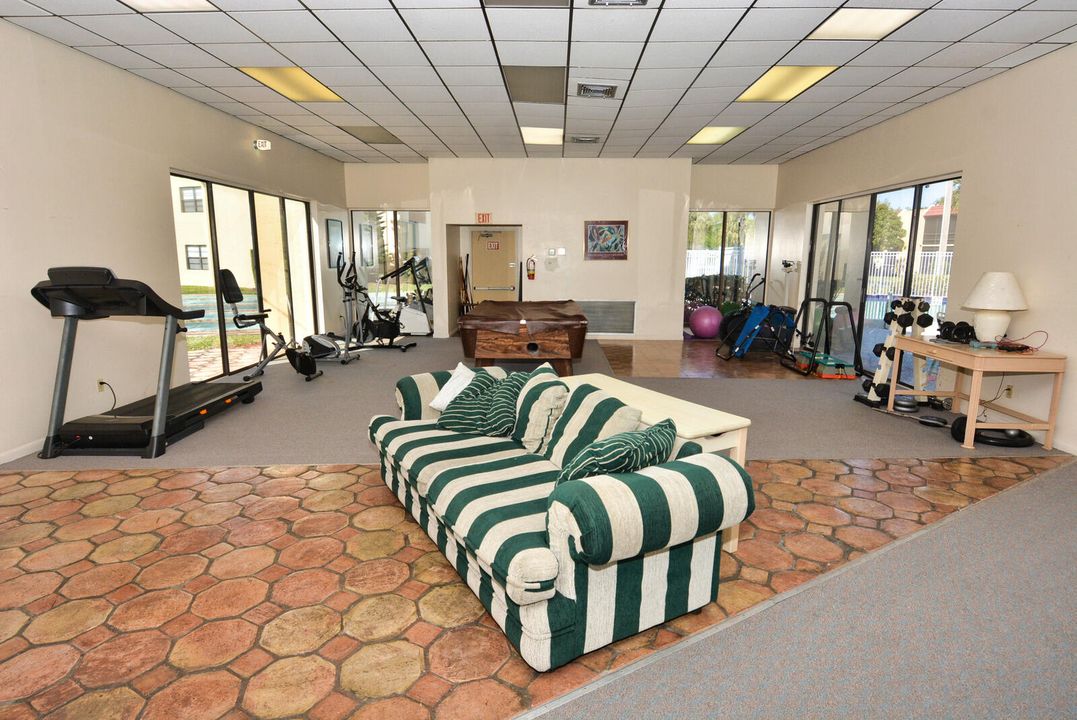 待售: $130,000 (2 贝兹, 2 浴室, 1144 平方英尺)