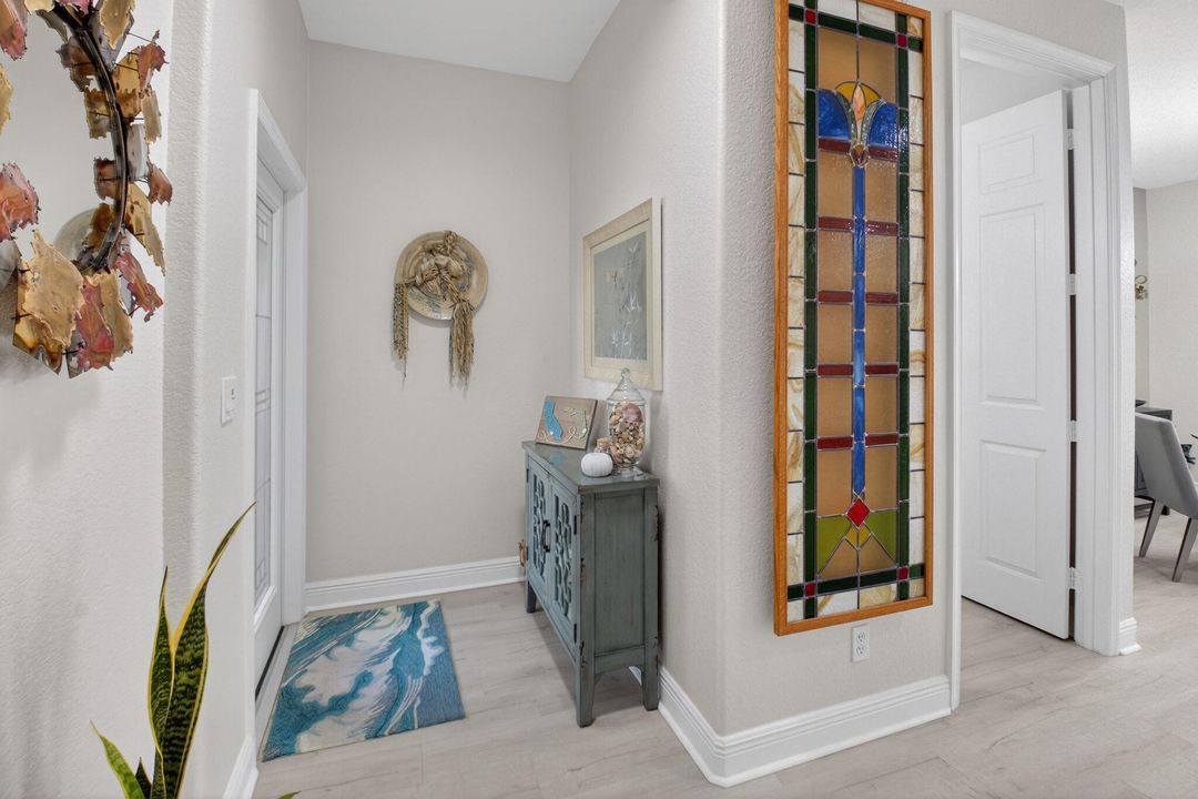 待售: $665,000 (3 贝兹, 2 浴室, 2433 平方英尺)