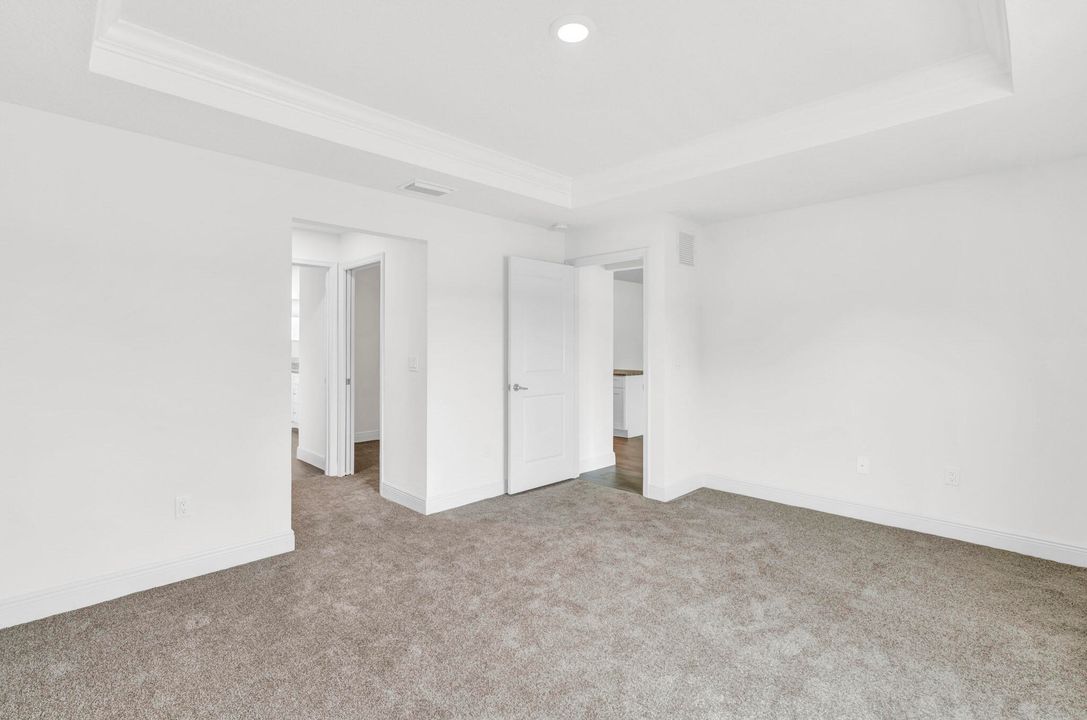 На продажу: $724,900 (4 спален, 2 ванн, 2069 Квадратных фут)