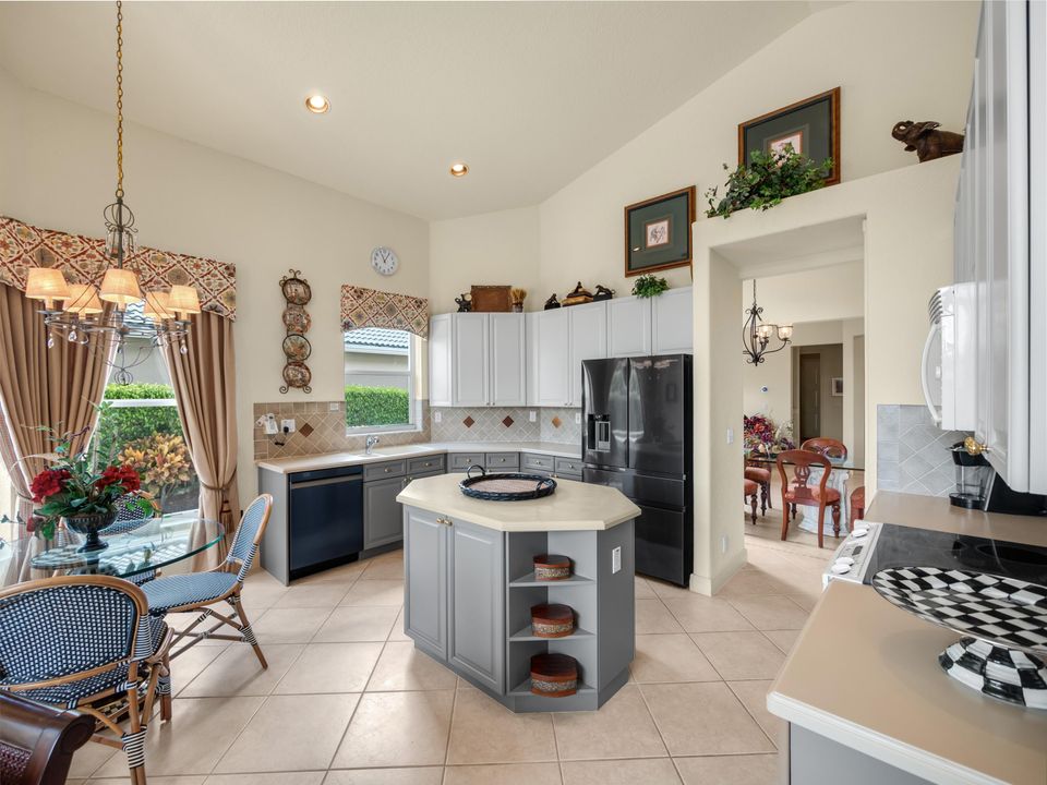 En Renta: $7,500 (4 camas, 4 baños, 2365 Pies cuadrados)