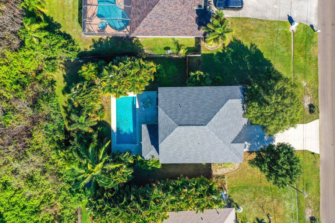 En Venta: $570,000 (4 camas, 2 baños, 3025 Pies cuadrados)