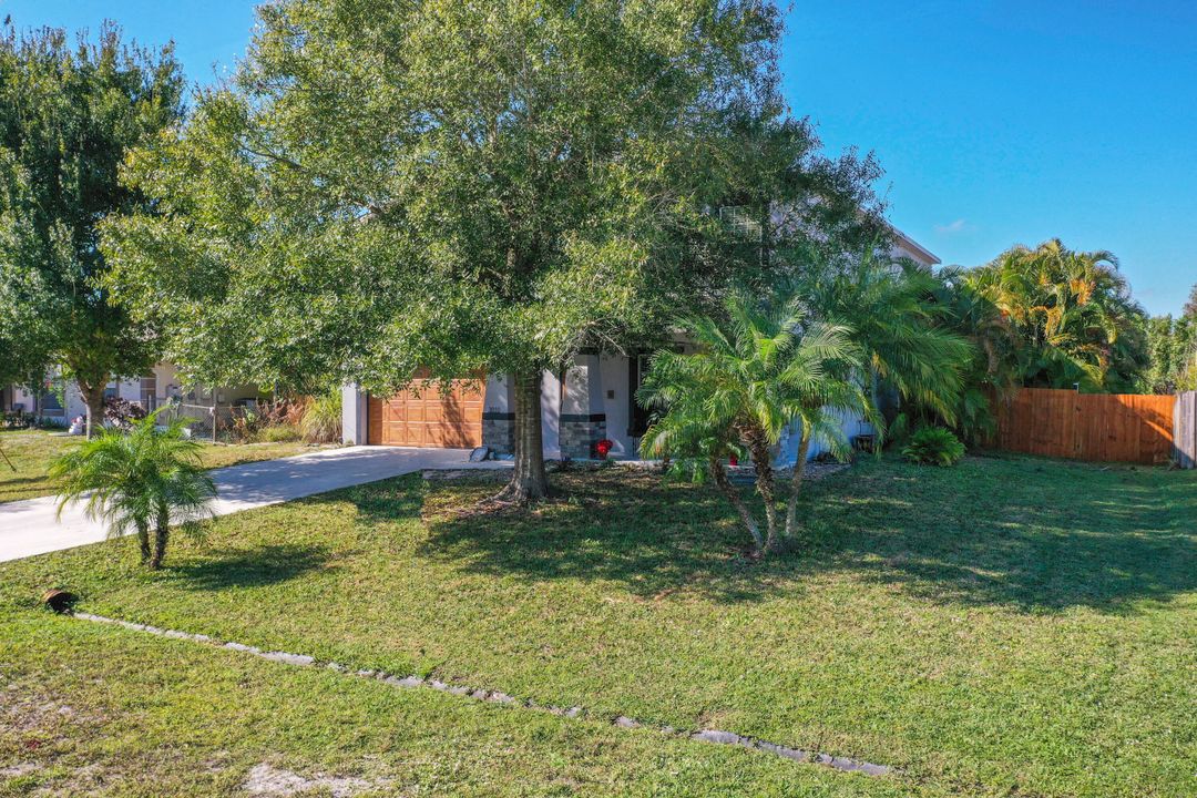 En Venta: $570,000 (4 camas, 2 baños, 3025 Pies cuadrados)