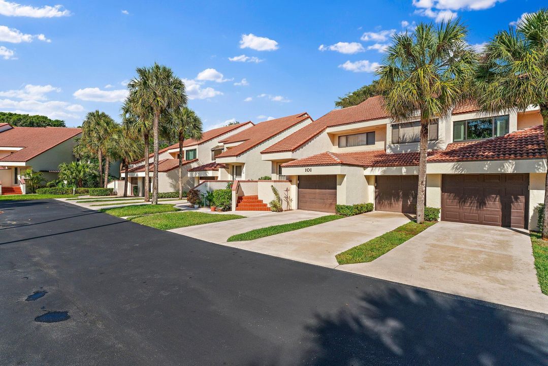 出租: $2,650 (2 贝兹, 2 浴室, 1451 平方英尺)