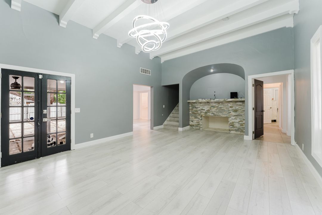 For Rent: $8,750 (3 beds, 2 baths, 2141 Square Feet)