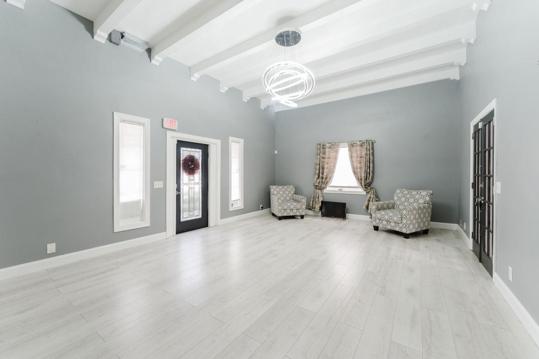 For Rent: $8,750 (3 beds, 2 baths, 2141 Square Feet)