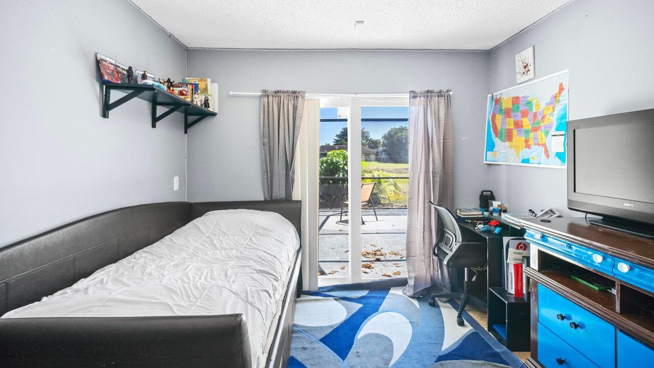 For Sale: $330,000 (3 beds, 2 baths, 1332 Square Feet)