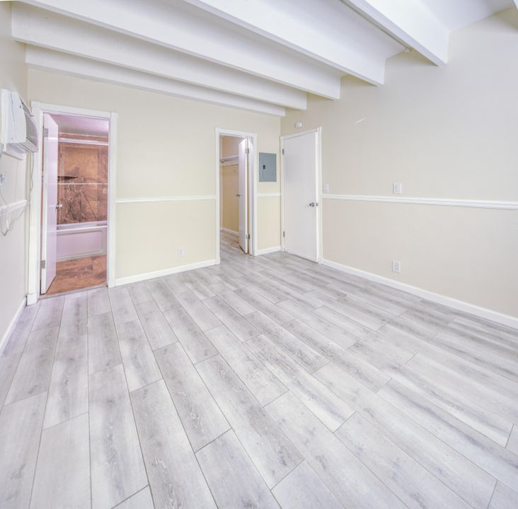 В аренду: $1,400 (1 спален, 1 ванн, 598 Квадратных фут)