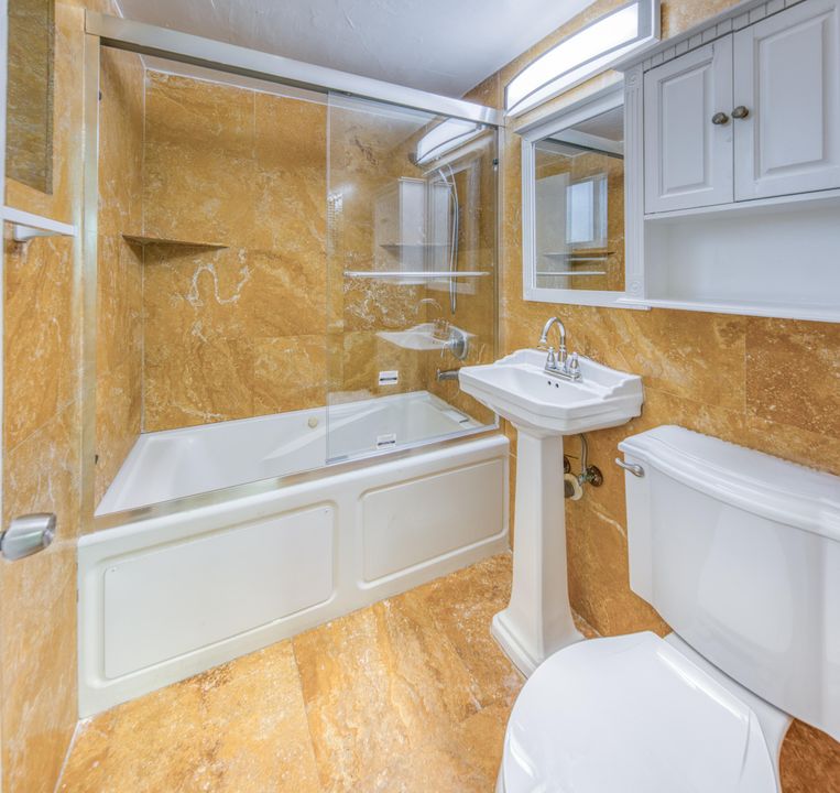 В аренду: $1,400 (1 спален, 1 ванн, 598 Квадратных фут)