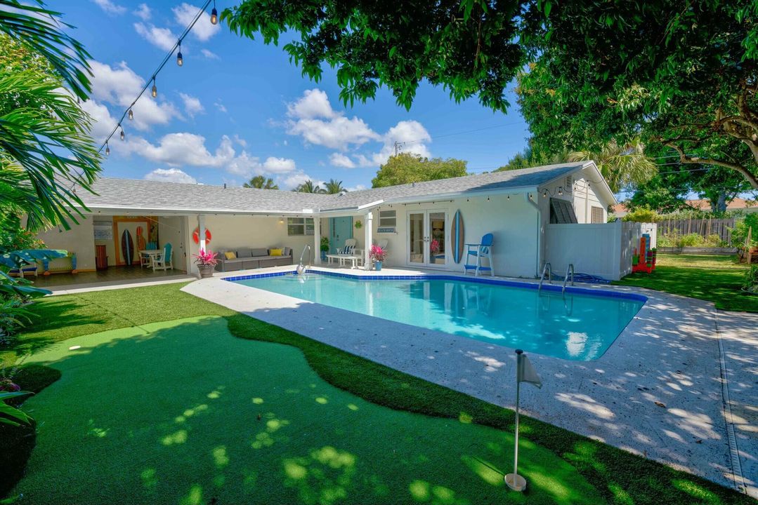 出租: $17,500 (3 贝兹, 2 浴室, 1880 平方英尺)