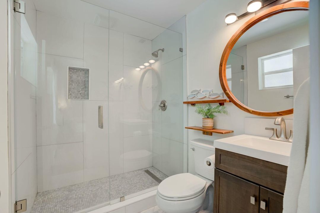 出租: $17,500 (3 贝兹, 2 浴室, 1880 平方英尺)