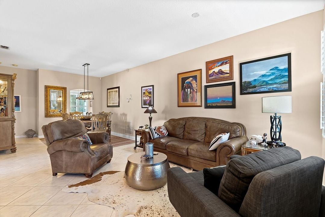 En Venta: $249,900 (2 camas, 2 baños, 1573 Pies cuadrados)