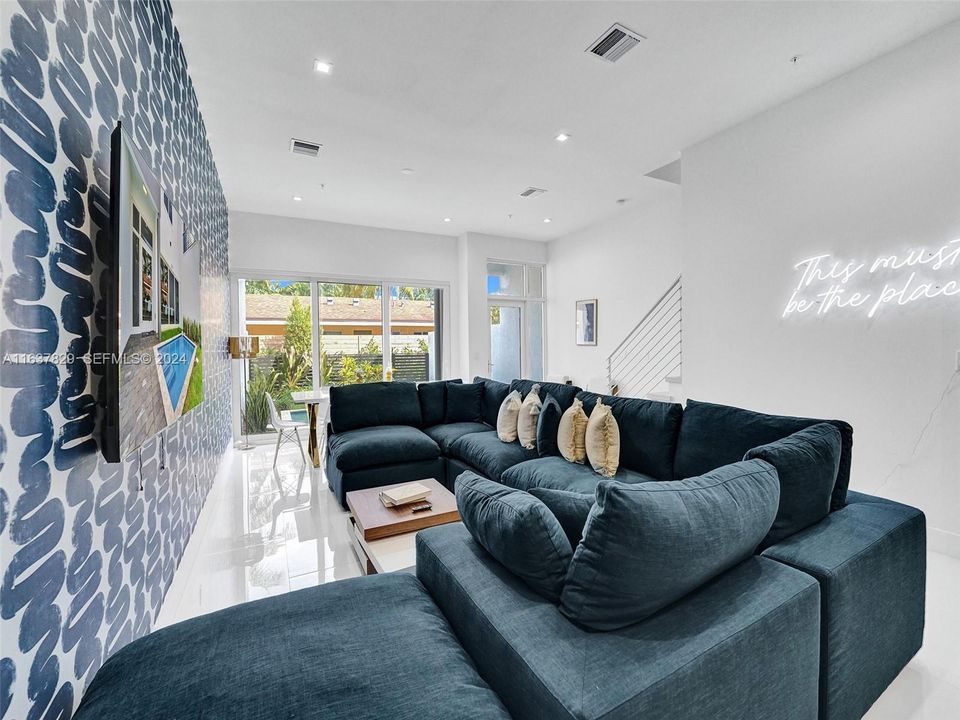 В аренду: $7,500 (4 спален, 3 ванн, 2405 Квадратных фут)