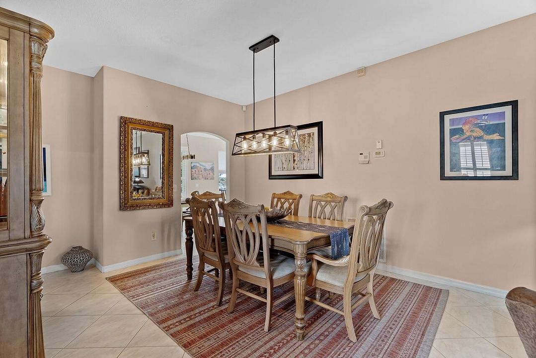 En Venta: $249,900 (2 camas, 2 baños, 1573 Pies cuadrados)