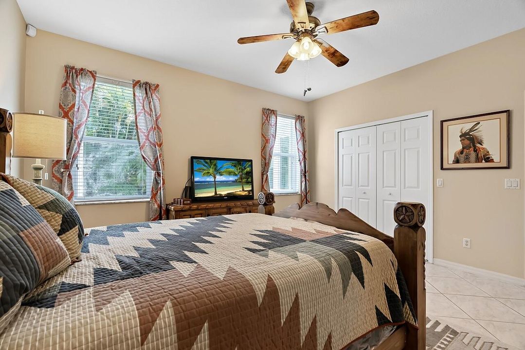 En Venta: $249,900 (2 camas, 2 baños, 1573 Pies cuadrados)