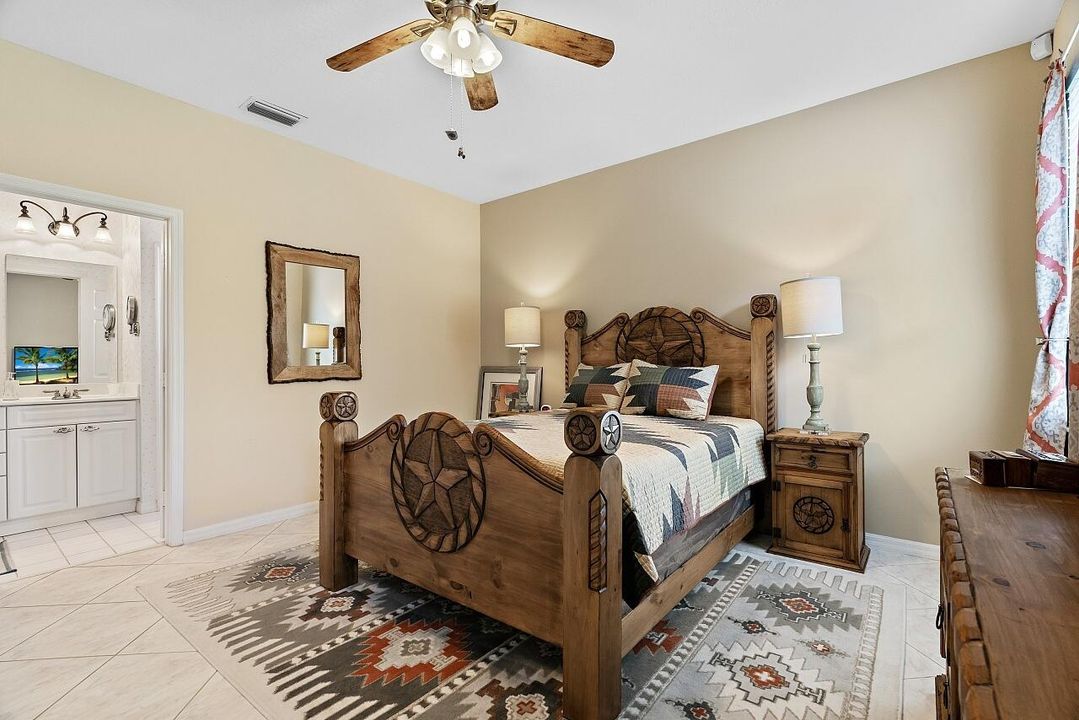 En Venta: $249,900 (2 camas, 2 baños, 1573 Pies cuadrados)