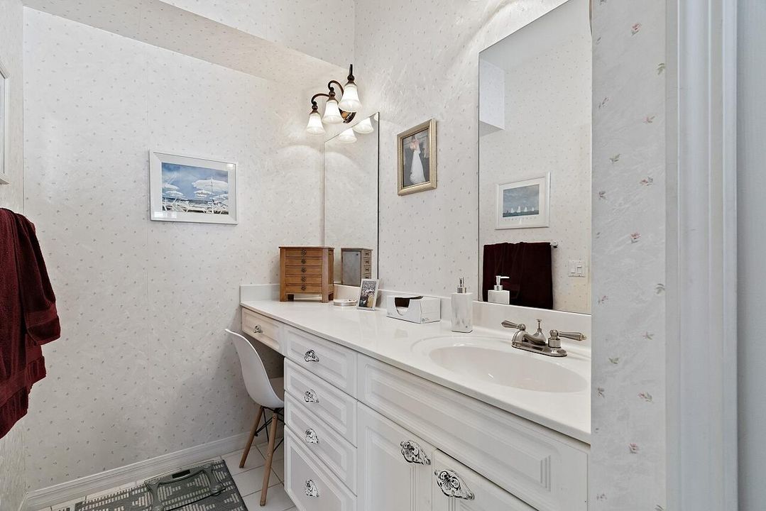 En Venta: $249,900 (2 camas, 2 baños, 1573 Pies cuadrados)