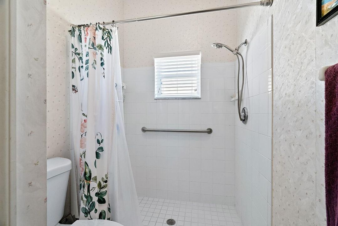 En Venta: $249,900 (2 camas, 2 baños, 1573 Pies cuadrados)