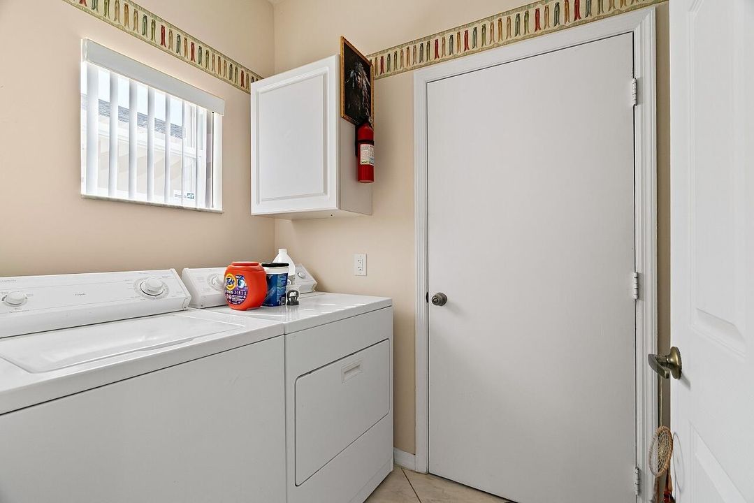 En Venta: $249,900 (2 camas, 2 baños, 1573 Pies cuadrados)