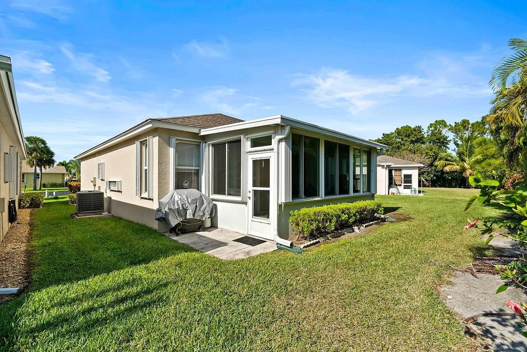 En Venta: $249,900 (2 camas, 2 baños, 1573 Pies cuadrados)