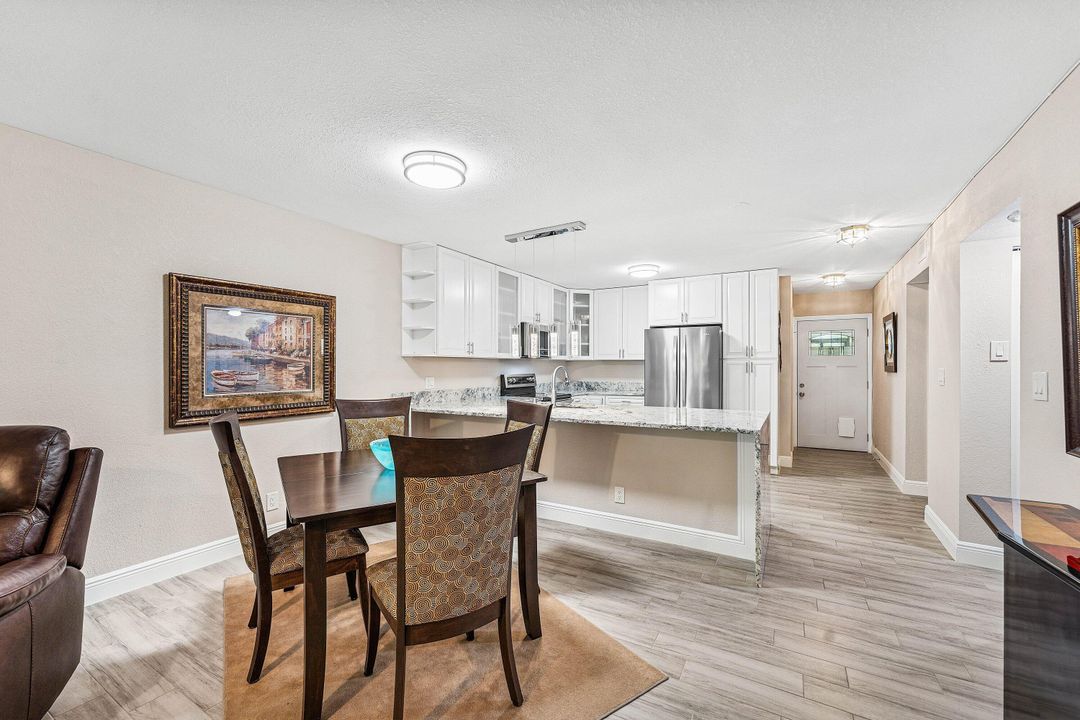 En Venta: $325,000 (2 camas, 2 baños, 1227 Pies cuadrados)