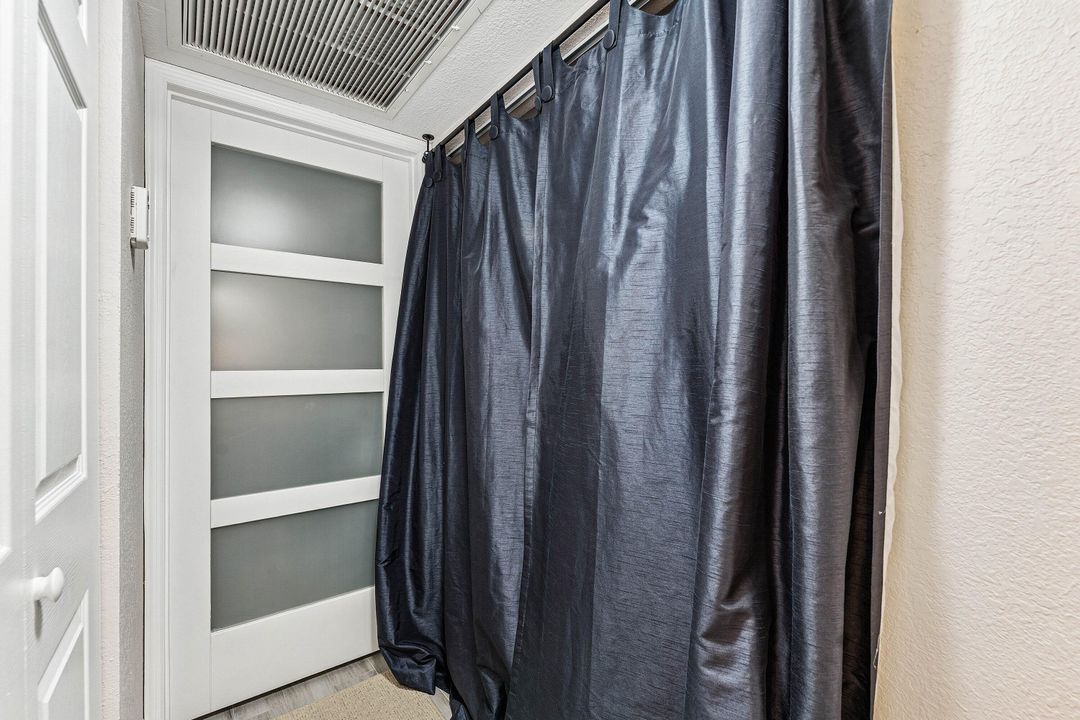 En Venta: $325,000 (2 camas, 2 baños, 1227 Pies cuadrados)