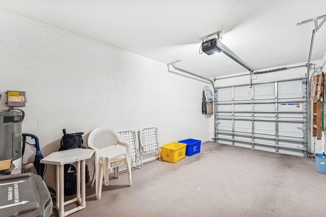 En Venta: $325,000 (2 camas, 2 baños, 1227 Pies cuadrados)