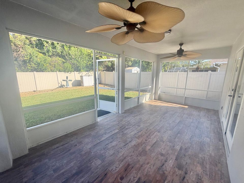 En Venta: $304,500 (4 camas, 2 baños, 1902 Pies cuadrados)