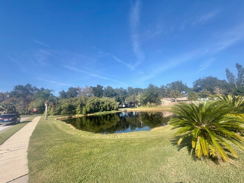 En Venta: $304,500 (4 camas, 2 baños, 1902 Pies cuadrados)